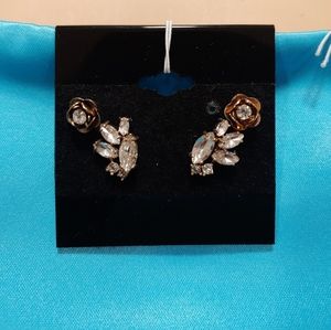 Chloe & Isabel rosette stud Duo earrings